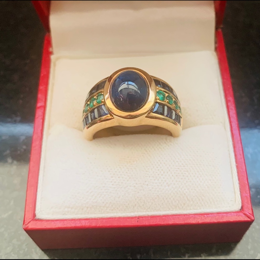 Cabochon Cut Blue Sapphire-Emerald Ring In 18KGold